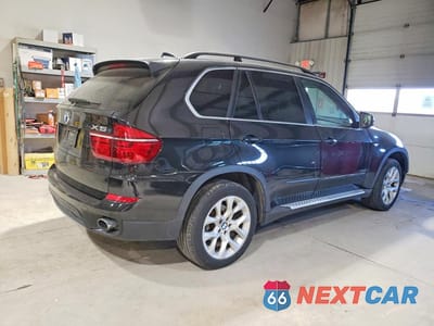 Trzecie zdjęcie samochodu z tyłu: 2013 BMW X5 XDRIVE35I VIN:5UXZV4C55D0G55995 - miniatura