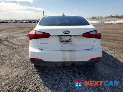 Zdjęcie 6 z 12 samochodu: 2014 KIA FORTE LX 4DR VIN:KNAFK4A67E5165159 - miniatura