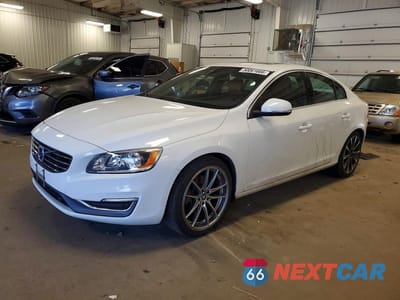 2015 VOLVO S60 PREMIER YV1612TB9F1299887 - główne zdjęcie licytacji z USA - miniatura
