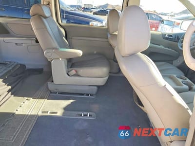 Zdjęcie 10 z 13 samochodu: 2010 KIA SEDONA EX VIN:KNDMH4C37A6337836 - miniatura