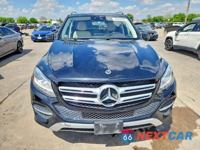 Piąte zdjęcie samochodu w środku: 2018 MERCEDES-BENZ GLE 350 VIN:4JGDA5JB6JB175351 - miniatura