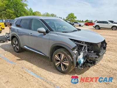 Czwarte zdjęcie samochodu z boku: 2023 NISSAN ROGUE SL VIN:5N1BT3CB6PC764700 - miniatura