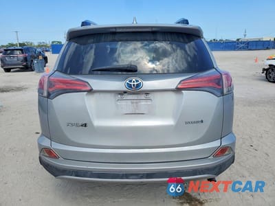 Zdjęcie 6 z 13 samochodu: 2018 TOYOTA RAV4 HYBRID LE VIN:JTMRJREV5JD213856 - miniatura