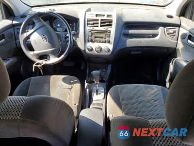 Zdjęcie 8 z 13 samochodu: 2008 KIA SPORTAGE LX VIN:KNDJF723087497637 - miniatura