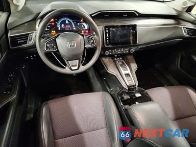Zdjęcie 8 z 13 samochodu: 2018 HONDA CLARITY VIN:JHMZC5F14JC005292 - miniatura