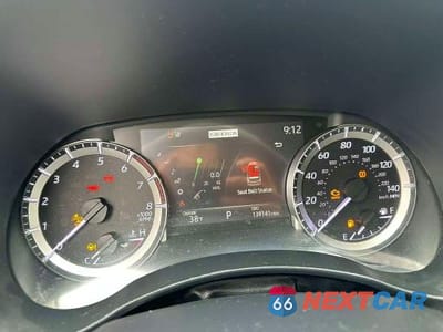 Piąte zdjęcie samochodu w środku: 2023 TOYOTA HIGHLANDER XLE VIN:5TDKDRBH0PS005064 - miniatura