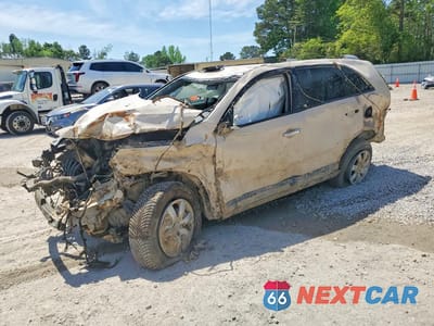2011 KIA SORENTO LX 5XYKT4A18BG143077 - główne zdjęcie licytacji z USA - miniatura