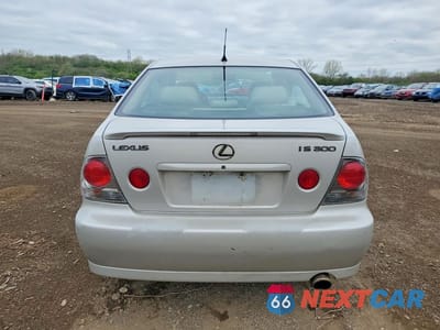 Zdjęcie 6 z 13 samochodu: 2004 LEXUS IS 300 VIN:JTHBD192340087663 - miniatura