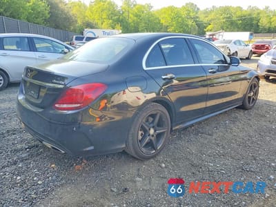 Trzecie zdjęcie samochodu z tyłu: 2017 MERCEDES-BENZ C 300 4MATIC VIN:55SWF4KB4HU204021 - miniatura
