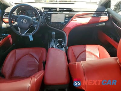 Zdjęcie 8 z 13 samochodu: 2018 TOYOTA CAMRY XSE VIN:4T1B61HK8JU106253 - miniatura