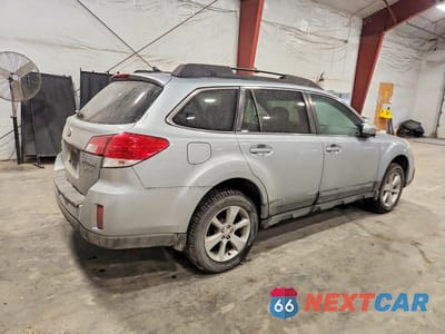Trzecie zdjęcie samochodu z tyłu: 2014 SUBARU OUTBACK 2.5I PREMIUM VIN:4S4BRBCC7E3273843 - miniatura