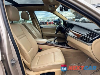 Piąte zdjęcie samochodu w środku: 2013 BMW X5 XDRIVE50I VIN:5UXZV8C52DL426841 - miniatura