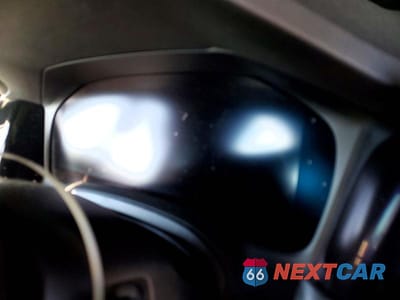 Zdjęcie 9 z 13 samochodu: 2019 BMW 330I VIN:WBA5R1C53KAJ99676 - miniatura