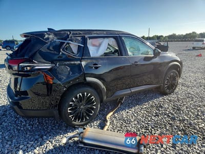 Trzecie zdjęcie samochodu z tyłu: 2026 NISSAN ROGUE DARK ARMOR VIN:5N1BT3BA4TC749311 - miniatura