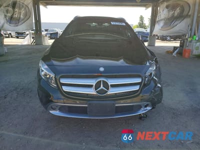 Piąte zdjęcie samochodu w środku: 2016 MERCEDES-BENZ GLA 250 VIN:WDCTG4EB9GJ225669 - miniatura