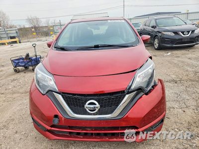 Piąte zdjęcie samochodu w środku: 2019 NISSAN VERSA NOTE SV VIN:3N1CE2CP2KL357823 - miniatura