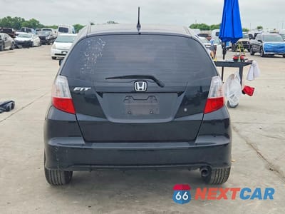 Zdjęcie 6 z 13 samochodu: 2010 HONDA FIT VIN:JHMGE8H23AS006366 - miniatura