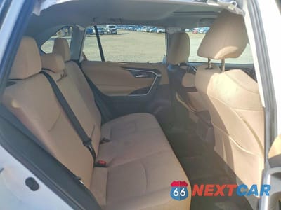 Zdjęcie 11 z 13 samochodu: 2019 TOYOTA RAV4 XLE VIN:2T3P1RFV0KC051419 - miniatura