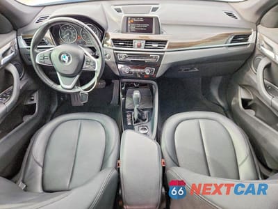 Zdjęcie 8 z 14 samochodu: 2016 BMW X1 XDRIVE28I VIN:WBXHT3C3XG5F65716 - miniatura
