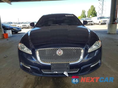 Piąte zdjęcie samochodu w środku: 2012 JAGUAR XJL VIN:SAJWA2GB6CLV37082 - miniatura