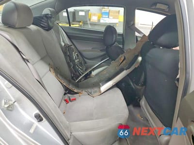 Zdjęcie 10 z 12 samochodu: 2006 HONDA CIVIC LX VIN:1HGFA165X6L043561 - miniatura