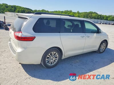 Trzecie zdjęcie samochodu z tyłu: 2016 TOYOTA SIENNA XLE 8-PASSENGER VIN:5TDYK3DC7GS722785 - miniatura