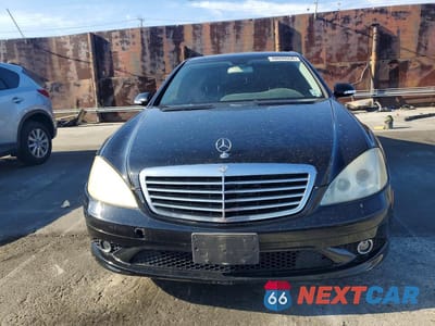 Piąte zdjęcie samochodu w środku: 2007 MERCEDES-BENZ S 550 VIN:WDDNG71X07A042829 - miniatura