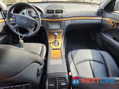 Zdjęcie 8 z 12 samochodu: 2008 MERCEDES-BENZ E 350 VIN:WDBUF56X58B256344 - miniatura