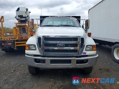 Piąte zdjęcie samochodu w środku: 2015 FORD F750 SUPER DUTY VIN:3FRNF7FC6FV730013 - miniatura