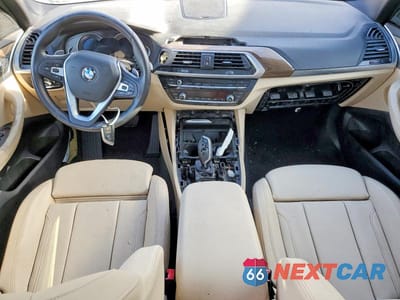 Zdjęcie 8 z 12 samochodu: 2019 BMW X3 SDRIVE30I VIN:5UXTR7C50KLF29194 - miniatura