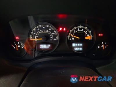 Zdjęcie 9 z 13 samochodu: 2016 JEEP PATRIOT LATITUDE VIN:1C4NJRFB3GD586101 - miniatura