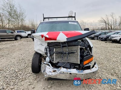 Piąte zdjęcie samochodu w środku: 2017 GMC SAVANA G2500 VIN:1GTW7AFF3H1913106 - miniatura