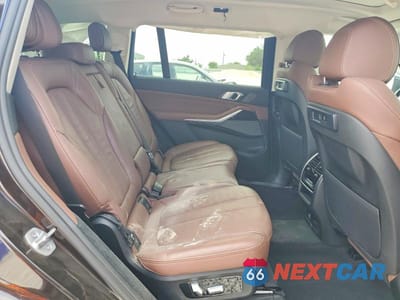 Zdjęcie 11 z 13 samochodu: 2021 BMW X7 XDRIVE40I VIN:5UXCW2C07M9F47174 - miniatura