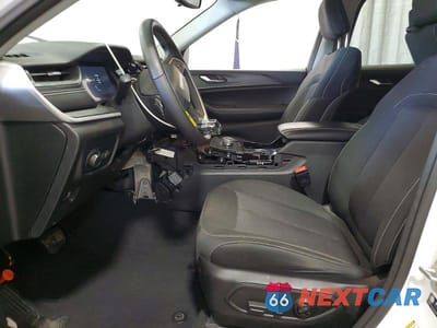 Zdjęcie 7 z 14 samochodu: 2023 JEEP GRAND CHEROKEE L LAREDO VIN:1C4RJKAG2P8821205 - miniatura