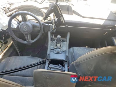 Zdjęcie 8 z 12 samochodu: 2021 MAZDA 3 SELECT VIN:JM1BPBBLXM1331014 - miniatura