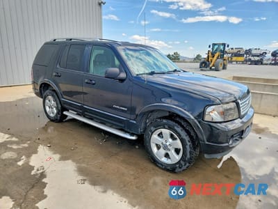 Czwarte zdjęcie samochodu z boku: 2004 FORD EXPLORER LIMITED VIN:1FMZU75W14UA99360 - miniatura