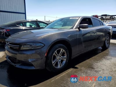 2015 DODGE CHARGER SE 2C3CDXBG8FH735239 - główne zdjęcie licytacji z USA - miniatura