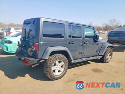 Trzecie zdjęcie samochodu z tyłu: 2016 JEEP WRANGLER UNLIMITED SPORT VIN:1C4BJWDG2GL253149 - miniatura