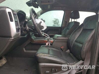 Zdjęcie 7 z 12 samochodu: 2018 GMC 6000 C1500 SLT VIN:3GTP1NEC3JG558708 - miniatura