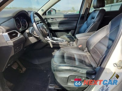 Zdjęcie 7 z 13 samochodu: 2017 MAZDA CX-5 GRAND TOURING VIN:JM3KFBDL4H0204357 - miniatura