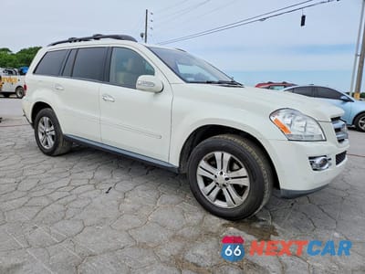 Czwarte zdjęcie samochodu z boku: 2008 MERCEDES-BENZ GL 450 4MATIC VIN:4JGBF71E28A333246 - miniatura