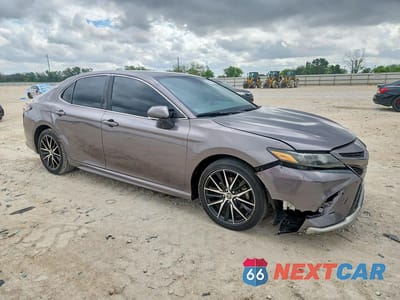 Czwarte zdjęcie samochodu z boku: 2022 TOYOTA CAMRY SE VIN:4T1G11AK3NU060755 - miniatura