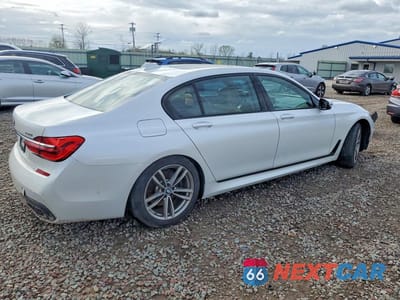 Trzecie zdjęcie samochodu z tyłu: 2016 BMW 750 XI VIN:WBA7F2C56GG415516 - miniatura