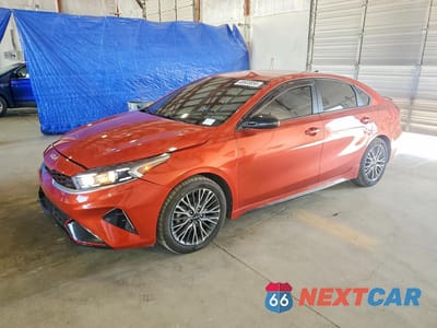 2023 KIA FORTE GT-LINE 3KPF54AD9PE576790 - główne zdjęcie licytacji z USA - miniatura