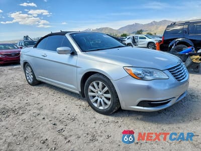 Czwarte zdjęcie samochodu z boku: 2012 CHRYSLER 200 TOURING VIN:1C3BCBEB3CN183914 - miniatura