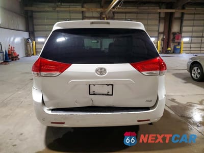 Zdjęcie 6 z 13 samochodu: 2011 TOYOTA SIENNA XLE 8-PASSENGER VIN:5TDYK3DC3BS117848 - miniatura