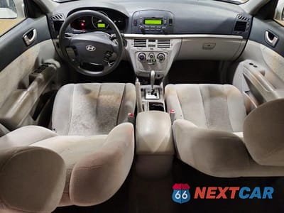 Zdjęcie 8 z 13 samochodu: 2007 HYUNDAI SONATA GLS VIN:5NPET46C57H260087 - miniatura