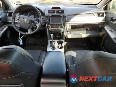Zdjęcie 8 z 12 samochodu: 2014 TOYOTA CAMRY HYBRID SE VIN:4T1BD1FK5EU127964 - miniatura