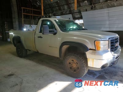 Czwarte zdjęcie samochodu z boku: 2008 GMC SIERRA K3500 VIN:1GTHK34KX8E132952 - miniatura