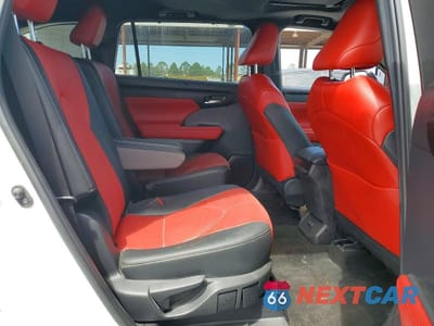 Zdjęcie 11 z 14 samochodu: 2024 TOYOTA HIGHLANDER XSE VIN:5TDKDRAH0RS538701 - miniatura